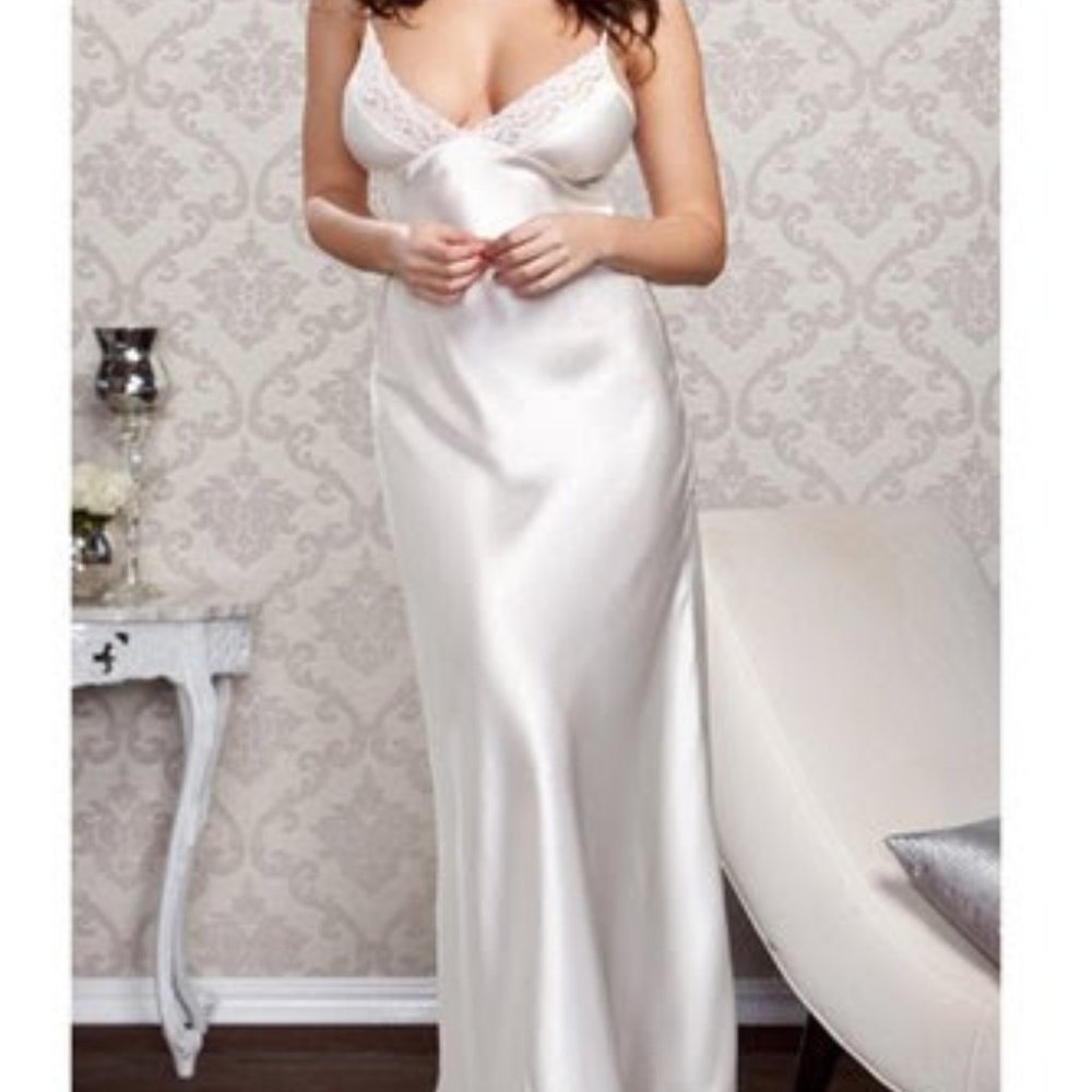 WHITE Nightgown Spaghetti Strap Sleepwear